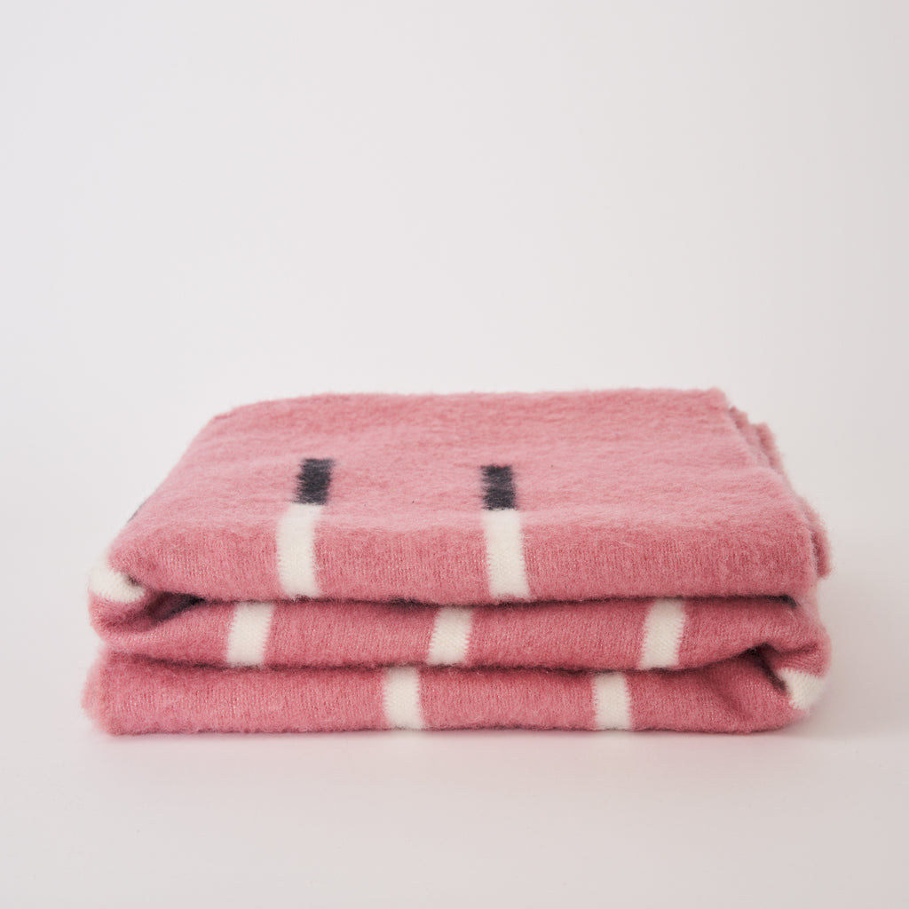 Penguin Throw - Pink
