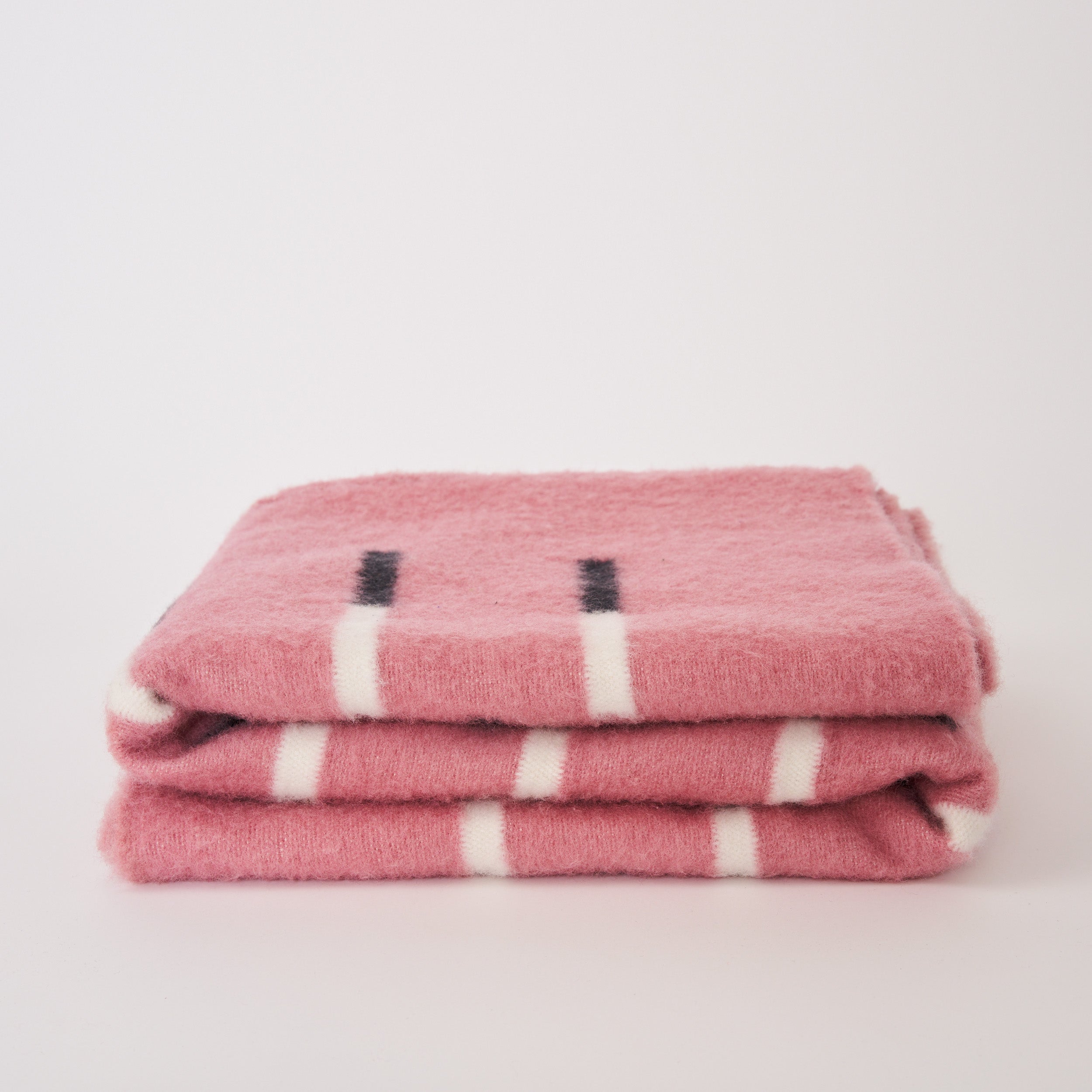 Penguin Throw - Pink