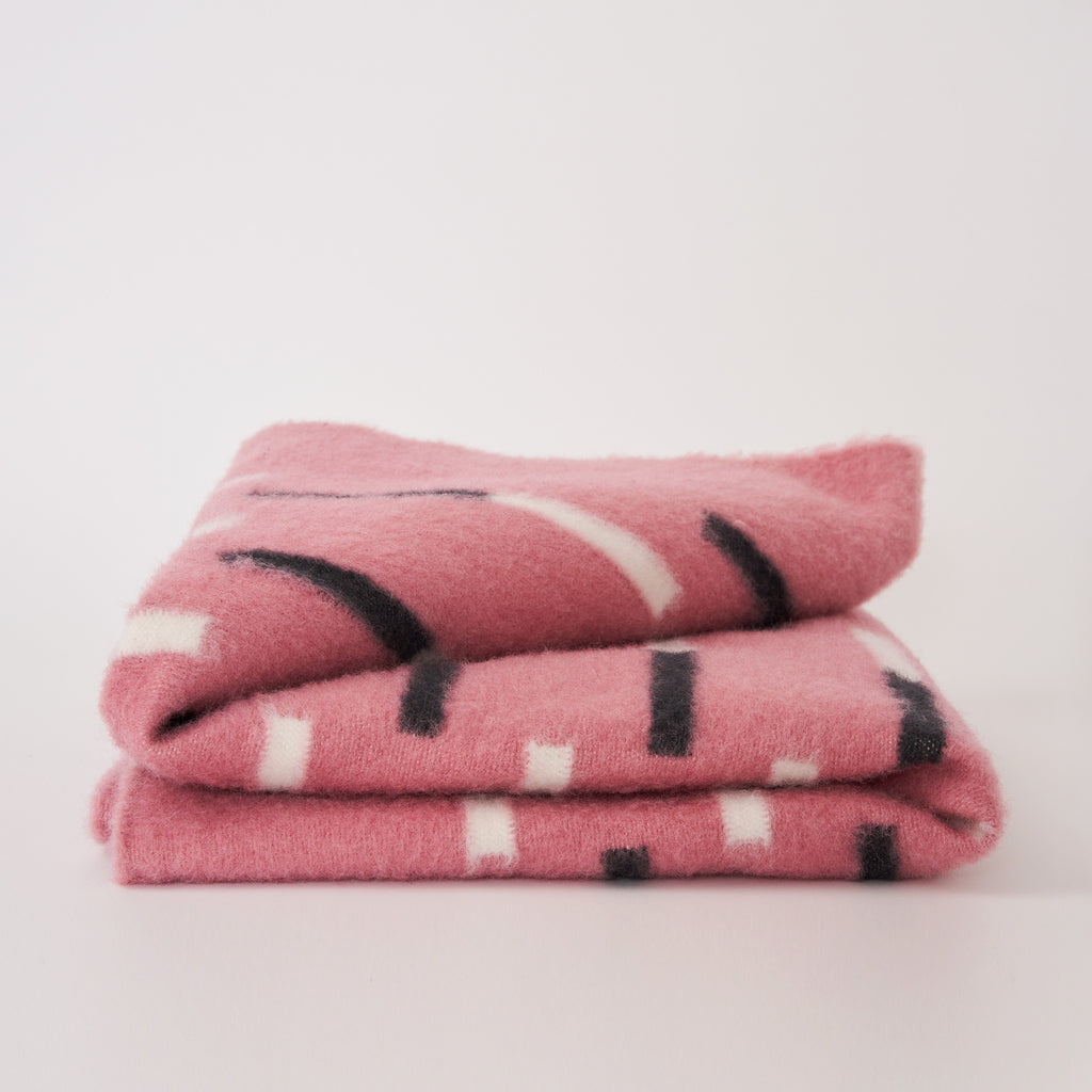 Penguin Throw - Pink