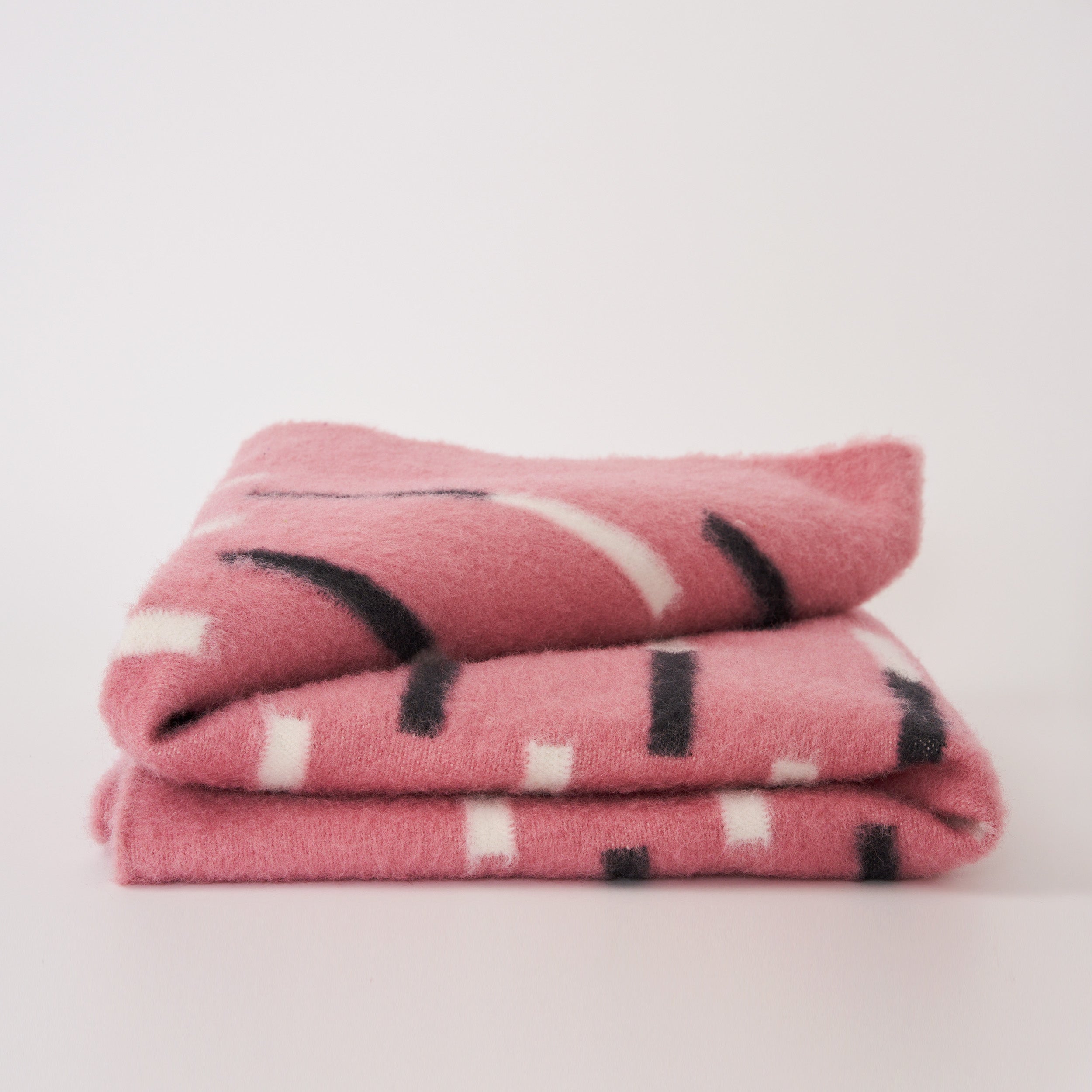 Penguin Throw - Pink